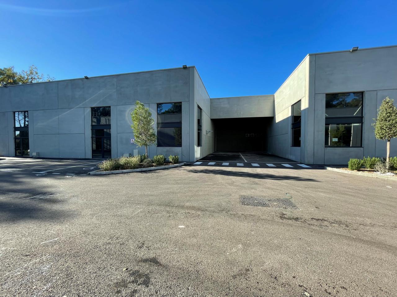 Local d'activité Mougins 612m² Location local d'activité Mougins Alpes-Maritimes OLACT2529532 1